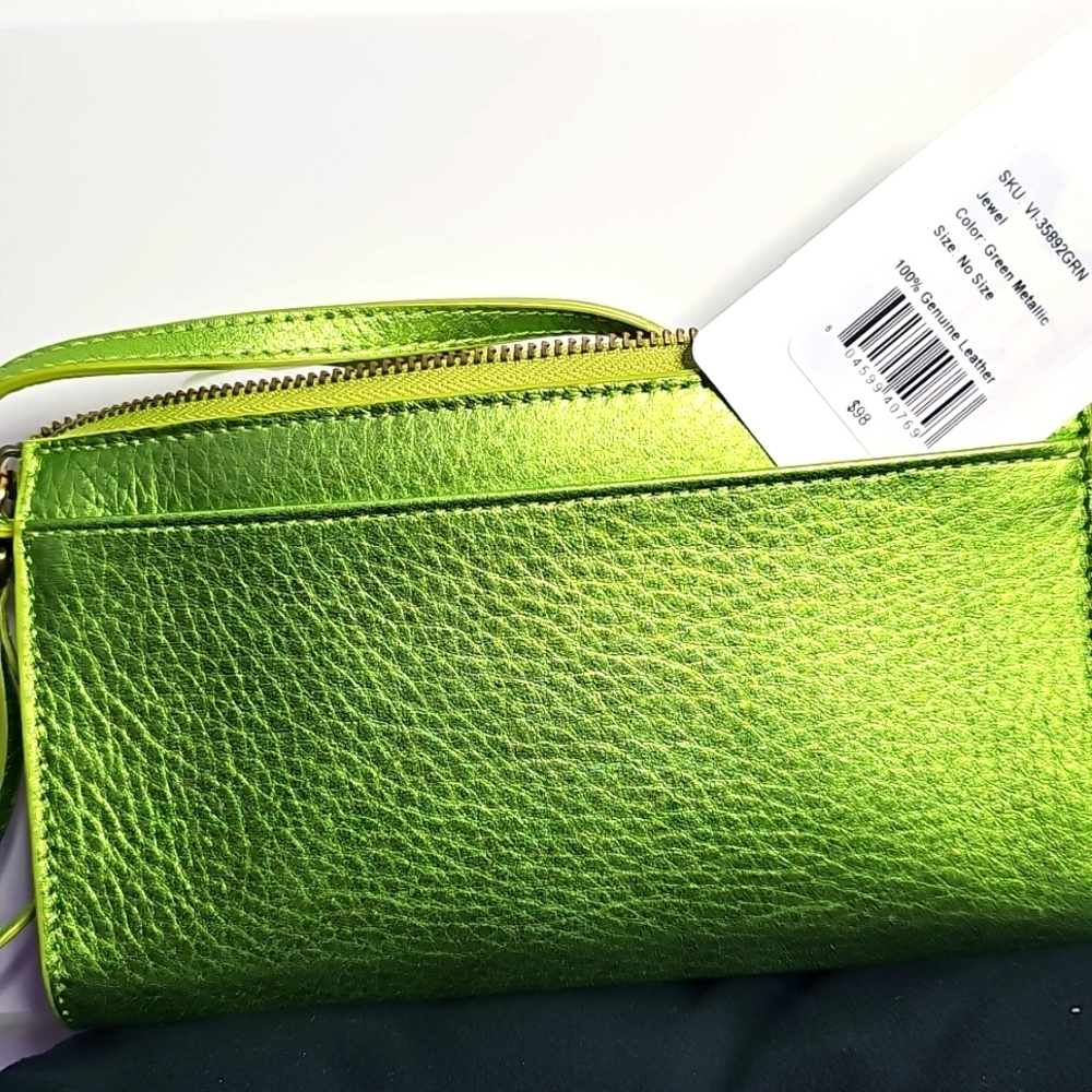 Crossbody clutch